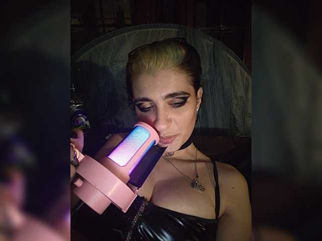 Live трансляция CrazySquirtSiren - slutnetki.online