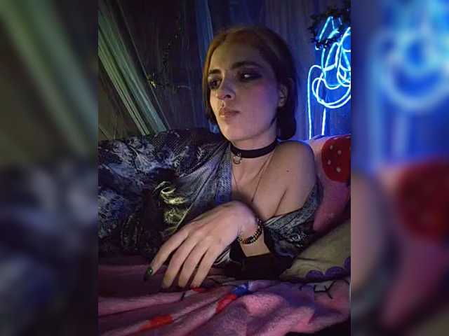 CyberSiren live cam on BongaCams