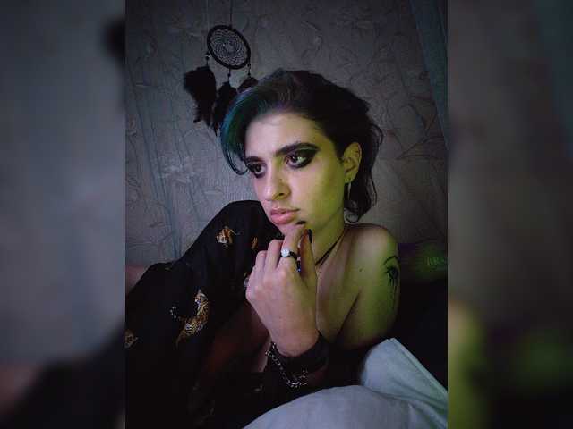 CyberSiren live cam on BongaCams