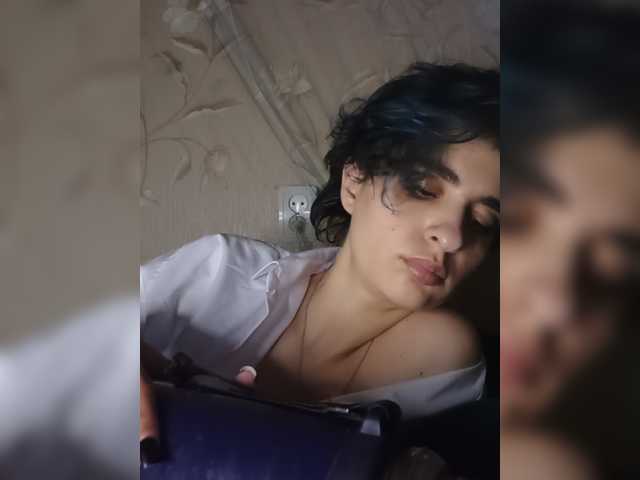 CyberSiren live cam on BongaCams