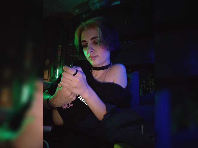 CyberSiren live cam on BongaCams