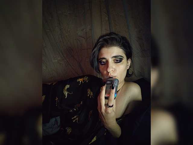 CyberSiren live cam on BongaCams