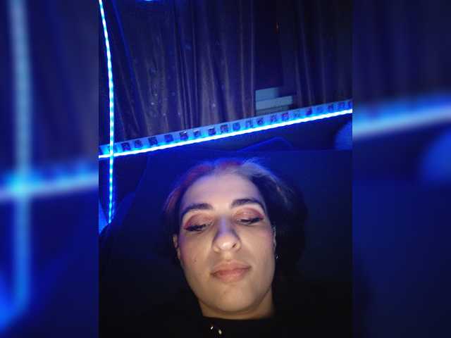 CrazySquirtSiren live cam preview
