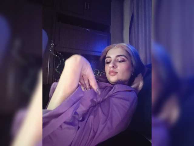 CrazySquirtSiren live cam preview