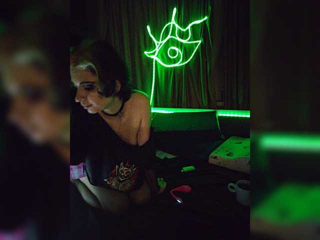 CyberSiren live cam on BongaCams