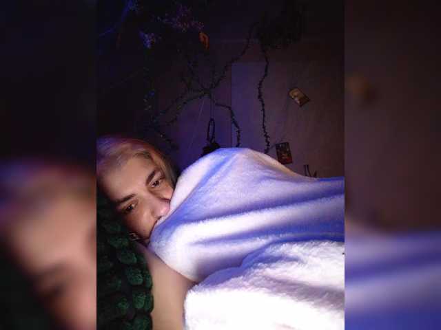 Siren_BrattyQueen live cam preview