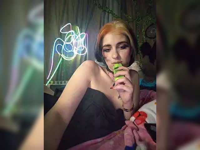 Siren_BrattyQueen