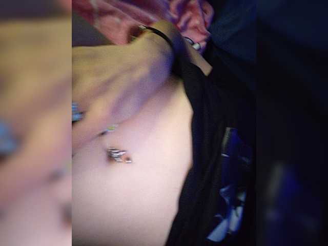 CyberSiren live cam preview