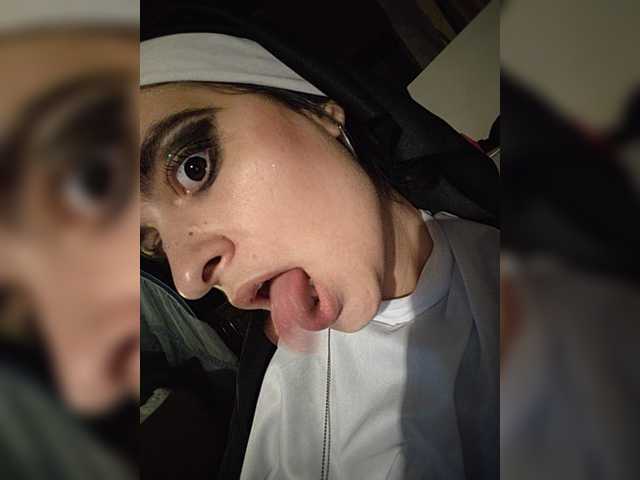 CyberSiren live cam on BongaCams