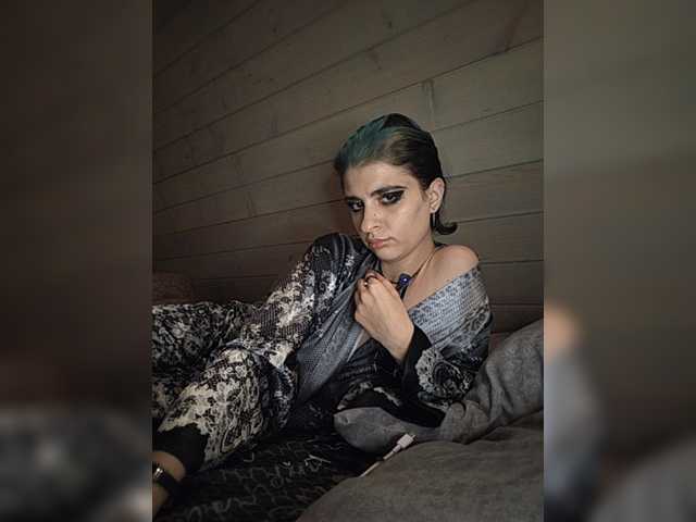 CyberSiren live cam on BongaCams