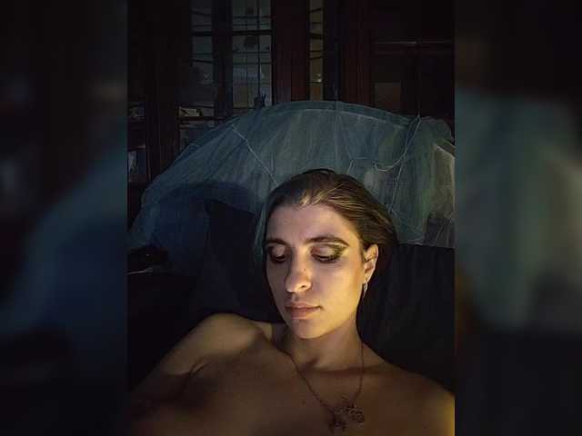 CyberSiren live cam on BongaCams