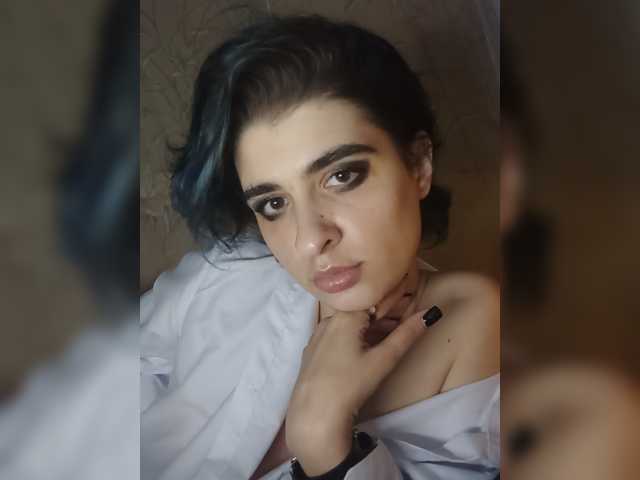 CyberSiren live cam on BongaCams