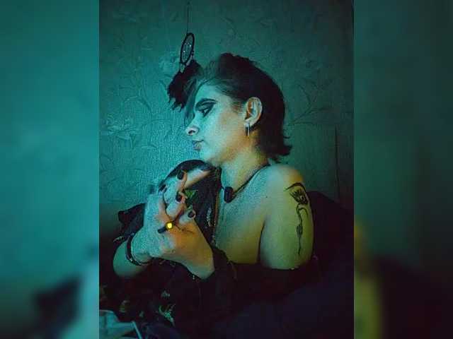CyberSiren live cam on BongaCams