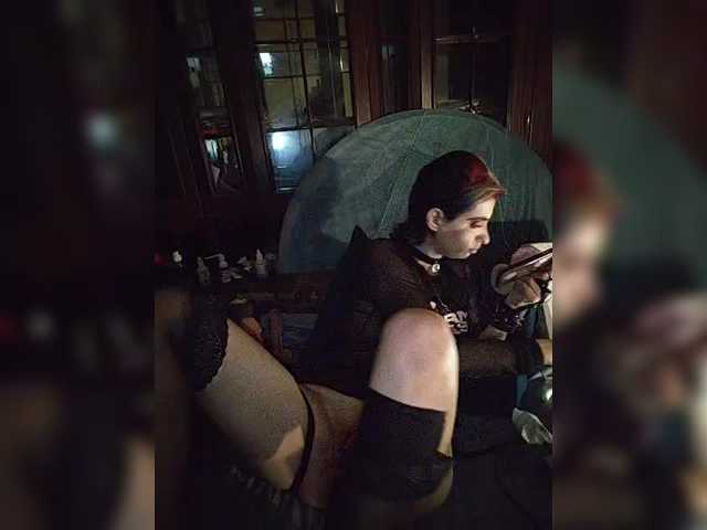 CrazySquirtSiren live cam preview