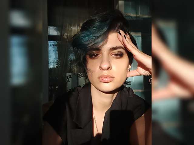 CyberSiren live cam on BongaCams