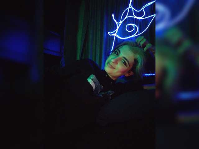 CyberSiren live cam on BongaCams