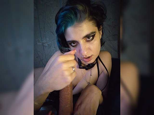 CyberSiren live cam on BongaCams