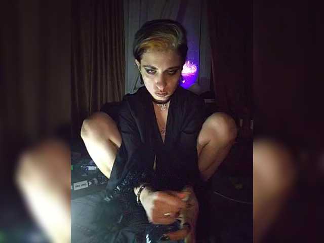 CrazySquirtSiren live cam preview