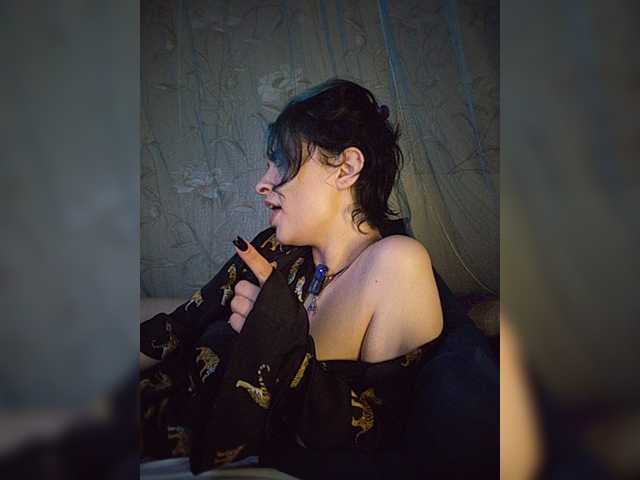 CyberSiren live cam on BongaCams