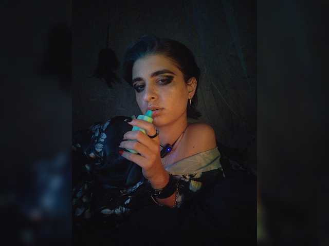 UntouchableSquirtWitch