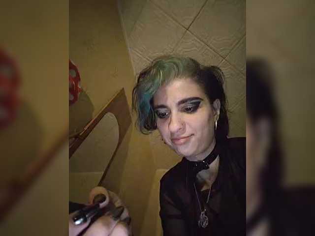 CrazySquirtSiren live cam preview