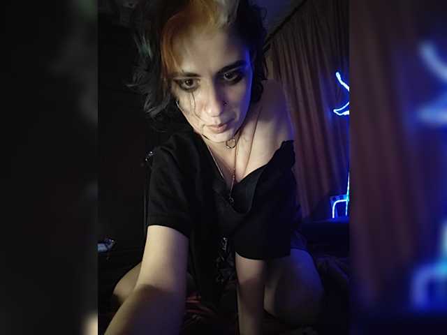 CrazySquirtSiren live cam preview