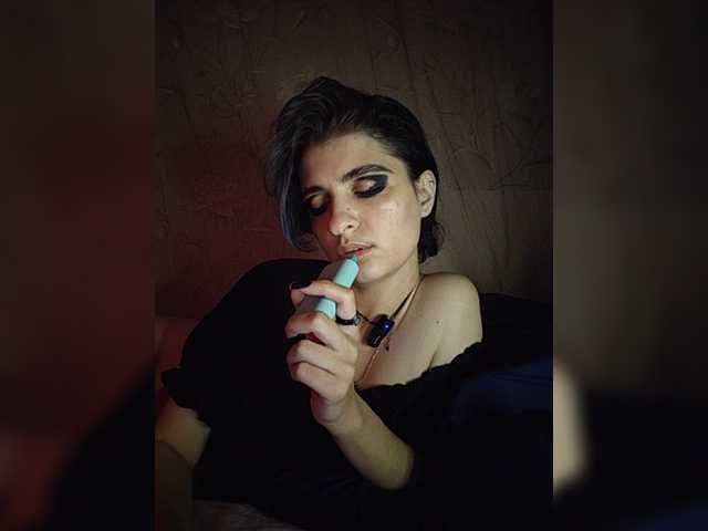 CyberSiren live webcam show