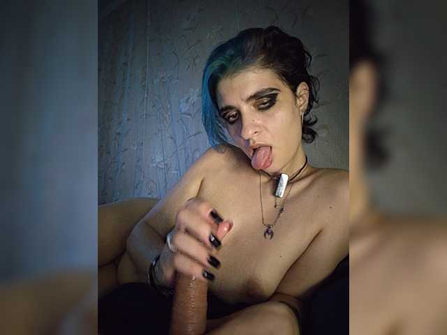 Live трансляция UntouchableSquirtWitch - slutnetki.online