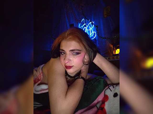 Siren_BrattyQueen live cam on BongaCams