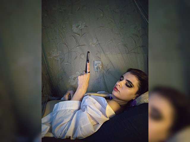 CyberSiren live cam on BongaCams