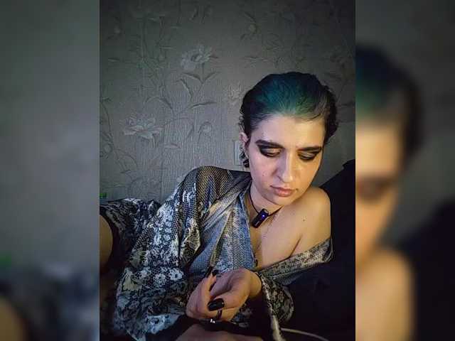 CyberSiren live cam on BongaCams