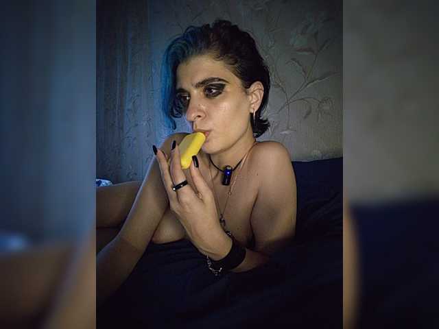 UntouchableSquirtWitch