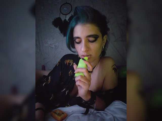 UntouchableSquirtWitch