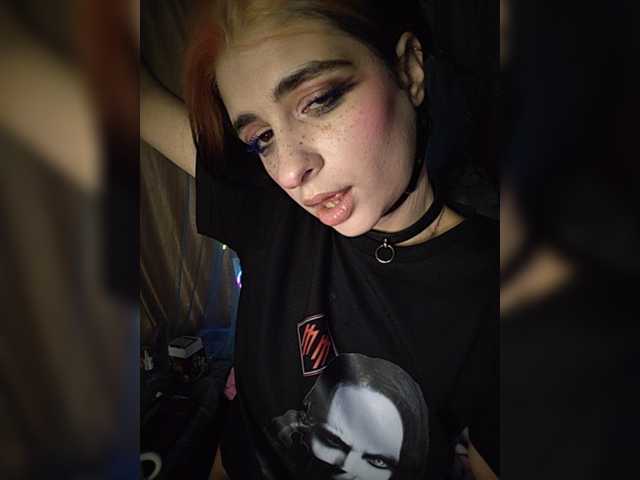 Siren_BrattyQueen