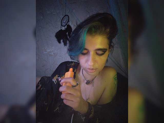 UntouchableSquirtWitch