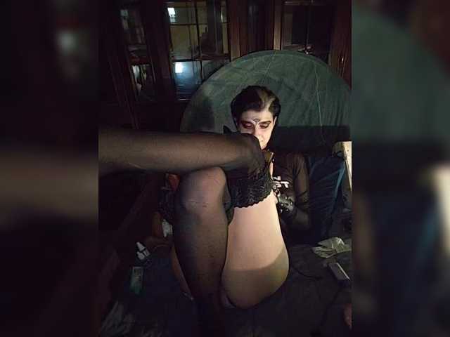 CrazySquirtSiren live cam preview
