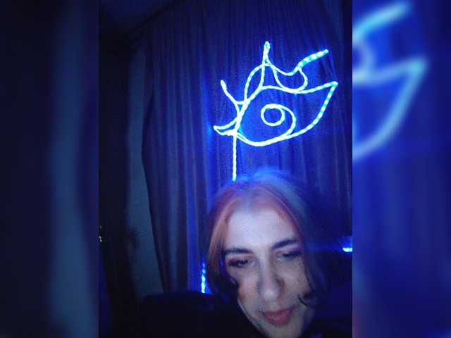CrazySquirtSiren live cam preview