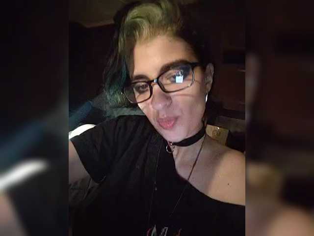 CrazySquirtSiren live cam preview