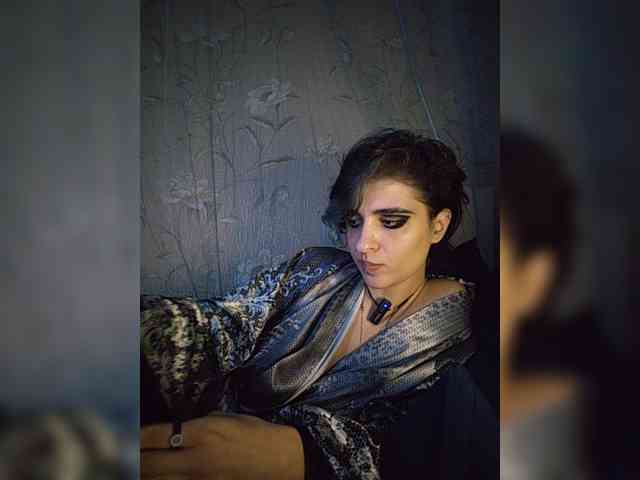 CyberSquirtCuckQueen webcam
