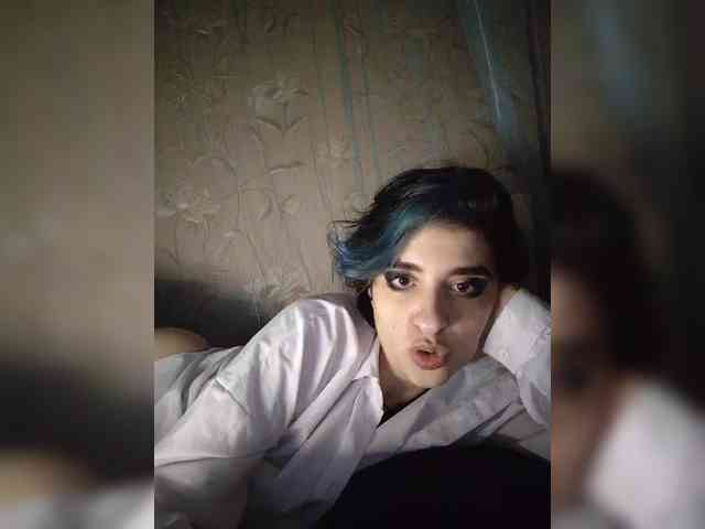 CyberSquirtSiren webcam