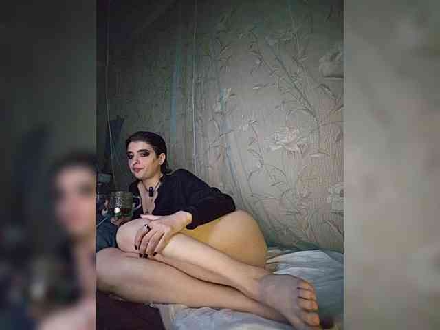 CyberSquirtSiren webcam