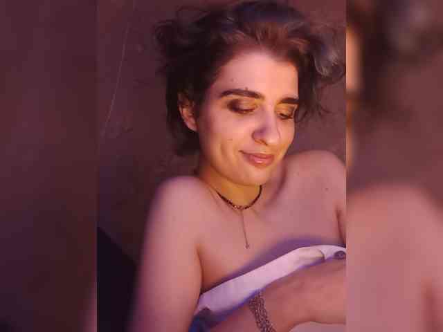 CyberSquirtSiren webcam