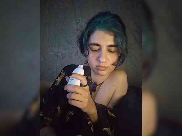 Model: UntouchableSquirtWitch