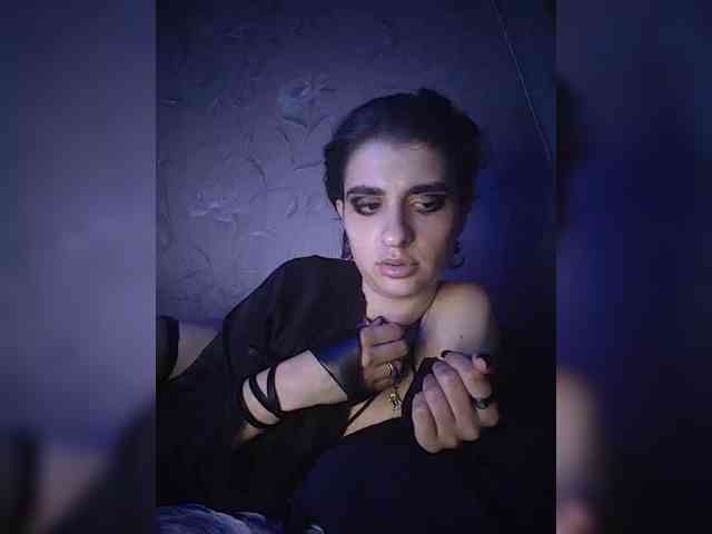 CyberSiren Sex Cam Show