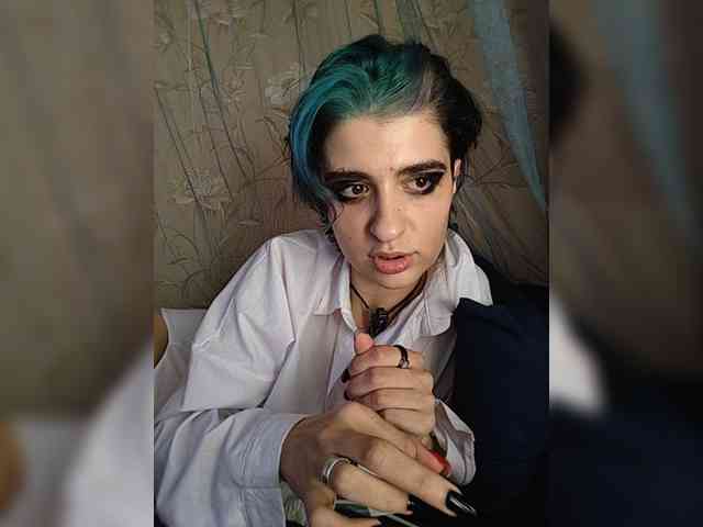 UntouchableSquirtWitch
