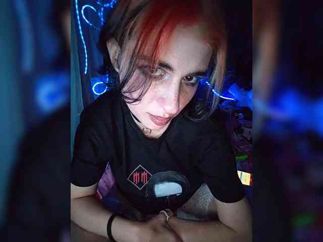 Siren_brattyqueen's live stream