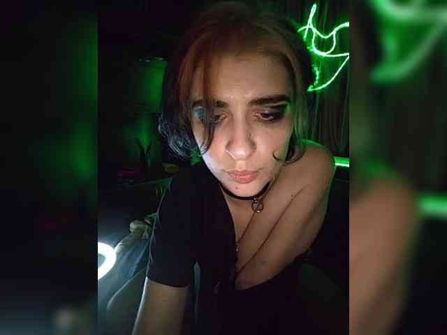 CrazySquirtSiren webcam
