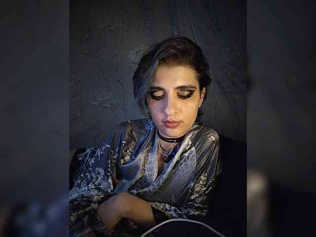 CyberSquirtCuckQueen webcam