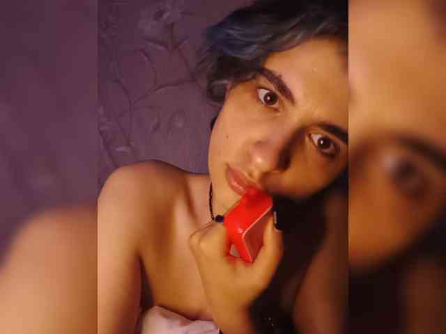 CyberSquirtSiren webcam