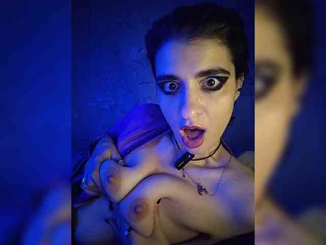 CyberSquirtSiren webcam